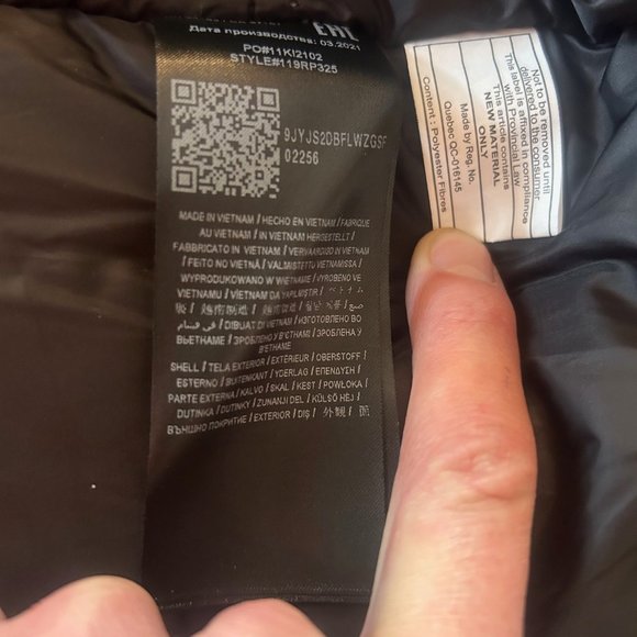 GUESS Winter Jacket - Picture 4 of 7